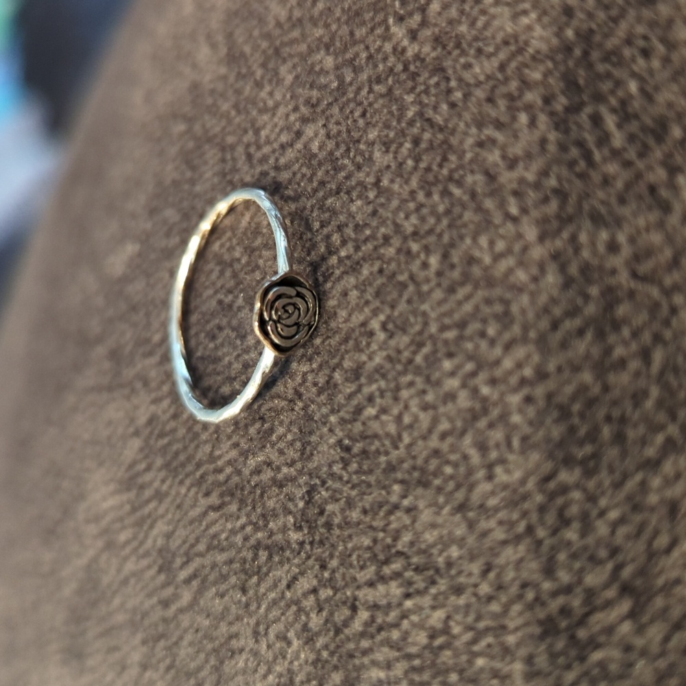 Silver ring, size 9